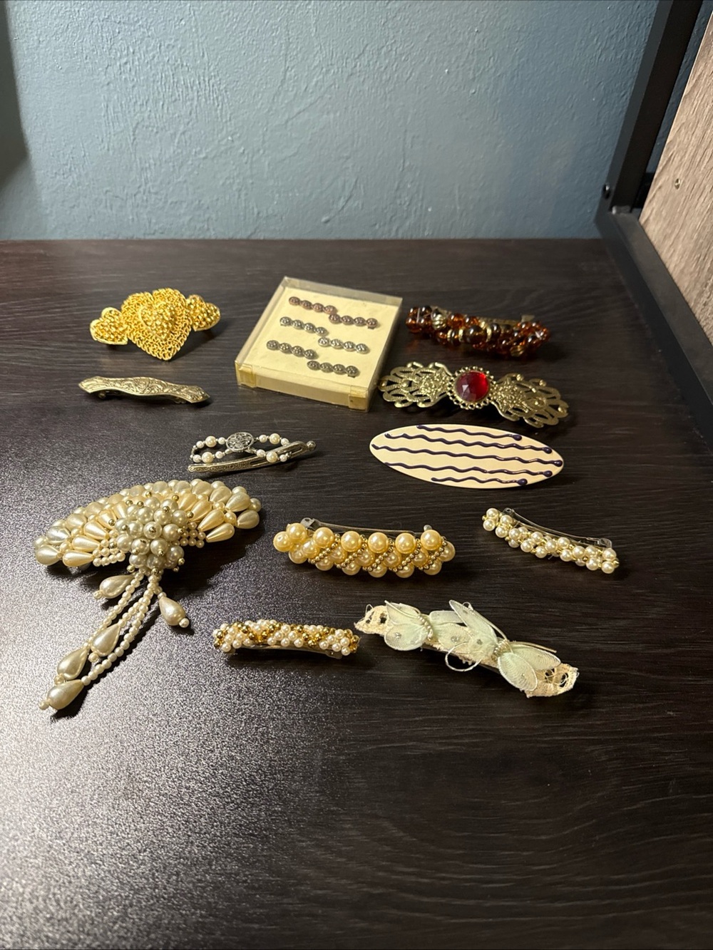 Assorted Gold and Pearl Women’s Hair Clips - vintage